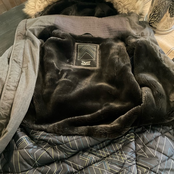 Aritzia TNA Verbier Parka - Picture 8 of 11